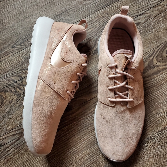 NEW Nike Roshe One Prm - Picture 5 of 6